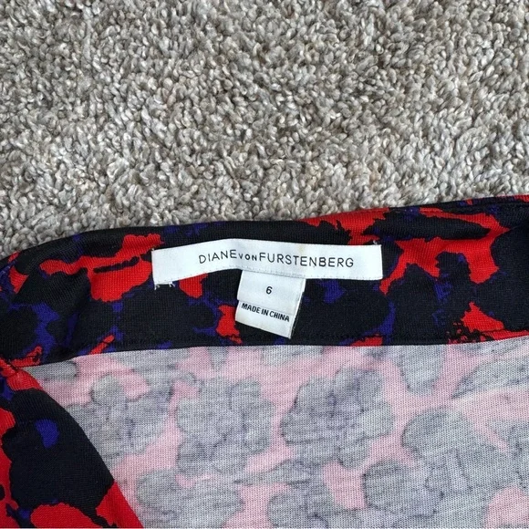 🤩 DVF DIANE Von FURSTENBURG Julian mini Wrap Dress Size 6 - Picture 3 of 6